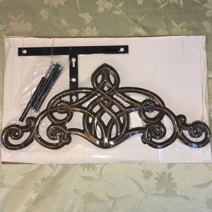 Pompeii Hose Holder